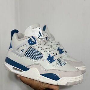 Jordan 4 “Military Blue”